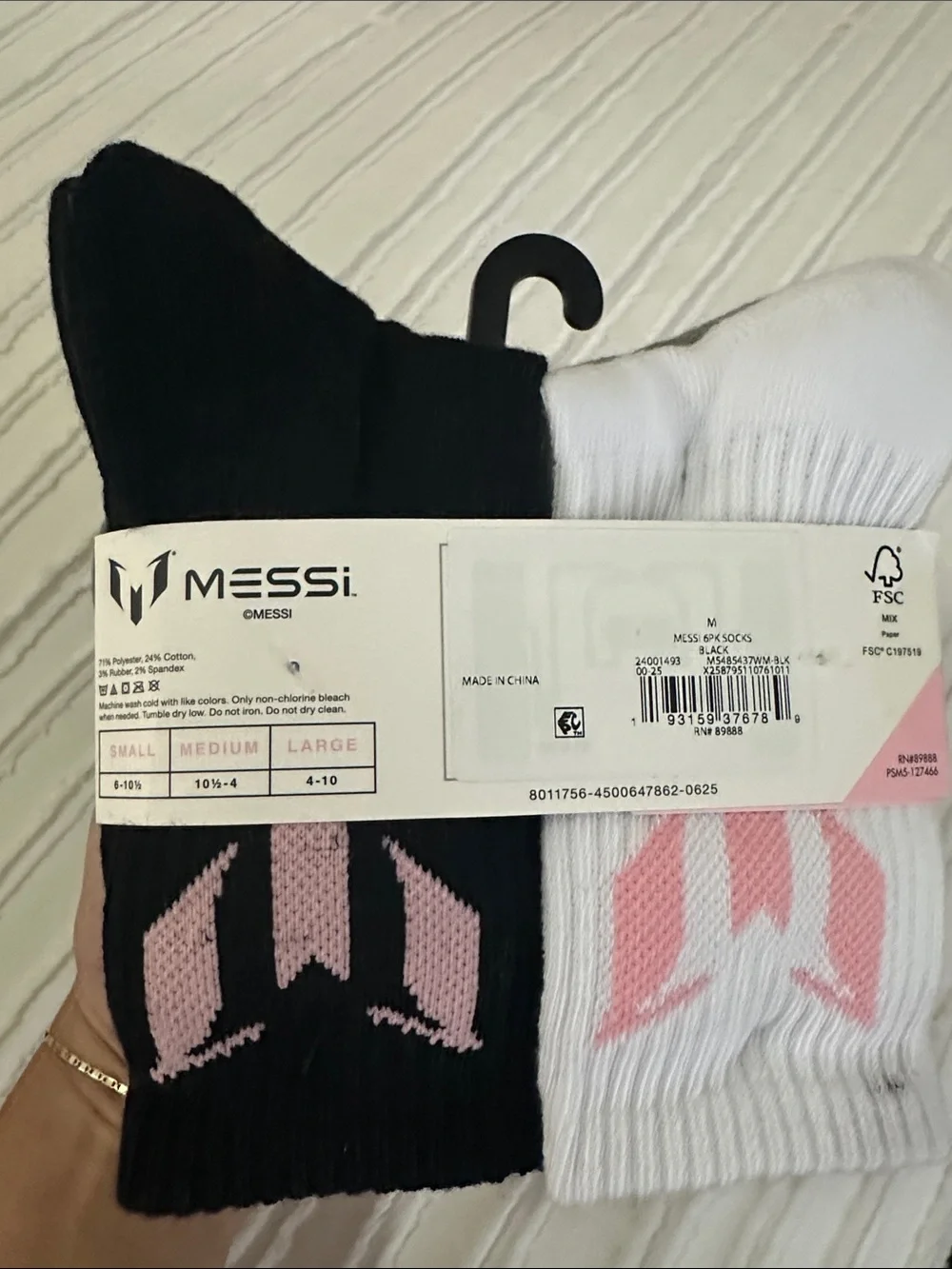 Messi Kids' Cushioned Crew Socks & Zuru Mystery Baller – Black & White (6 Pack)